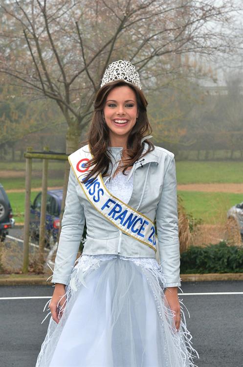 Marine Lorphelin Returns to her Hometown (Dec 19, 2012) 