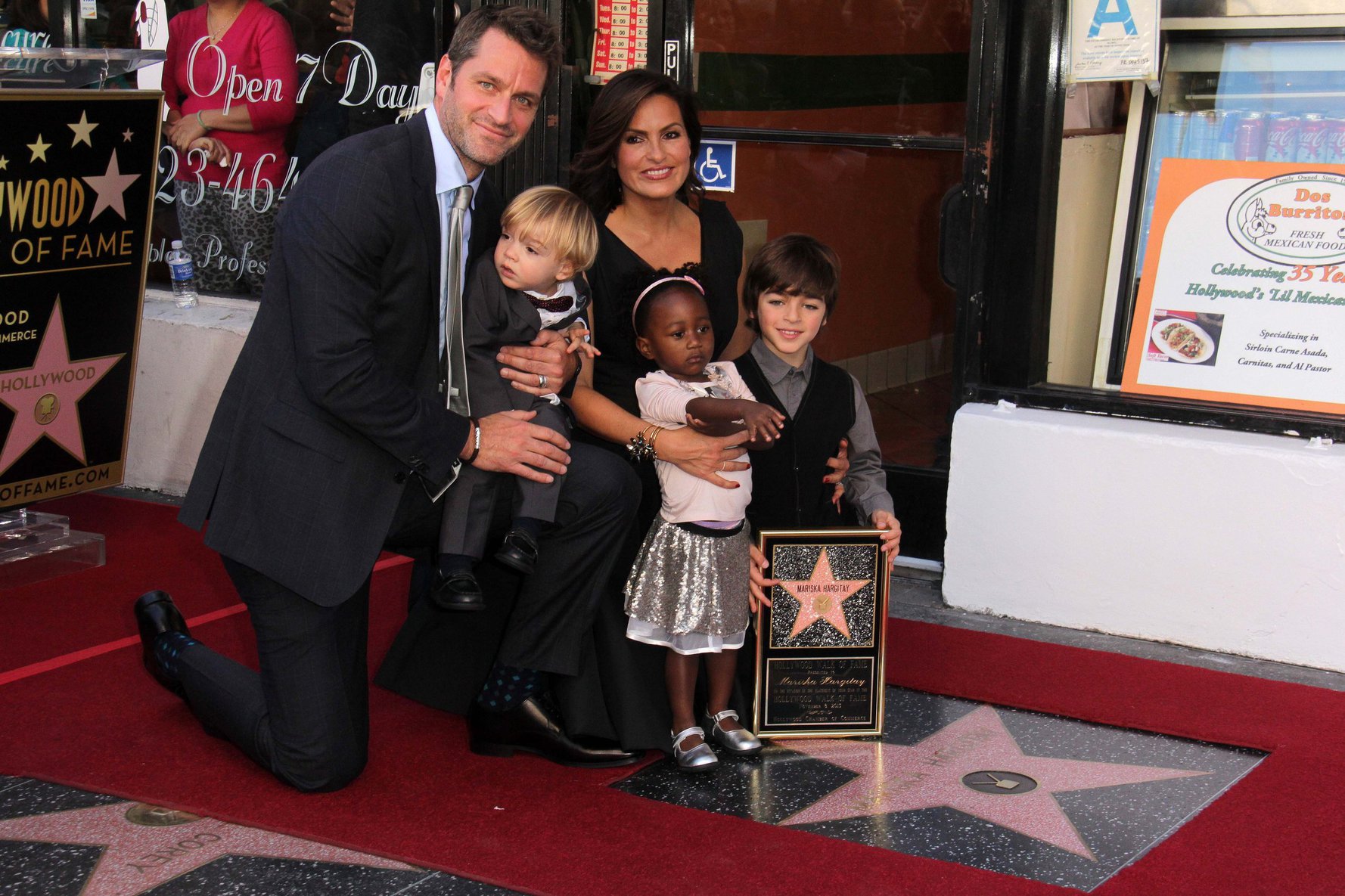 Mariska Hargitay Pictures Mariska Hargitay Honored With Star On The Hollywood Walk Of Fame - Hollywood, Nov. 8, 2013