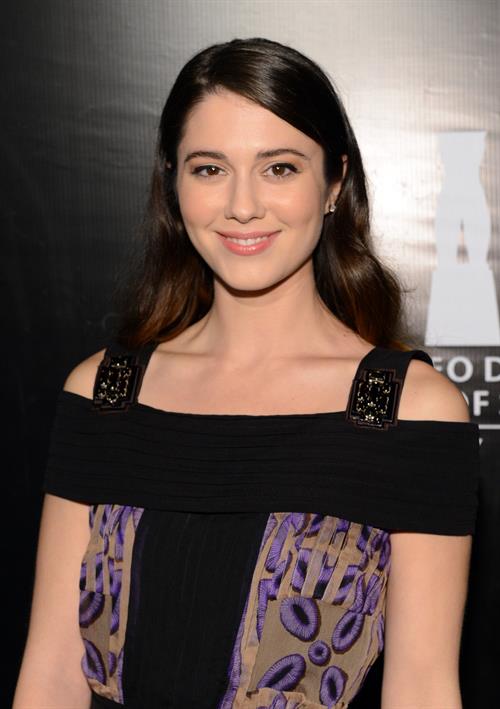 Mary Elizabeth Winstead Rodeo Drive Walk of Style Honoring BVLGARI, Dec 6, 2012 