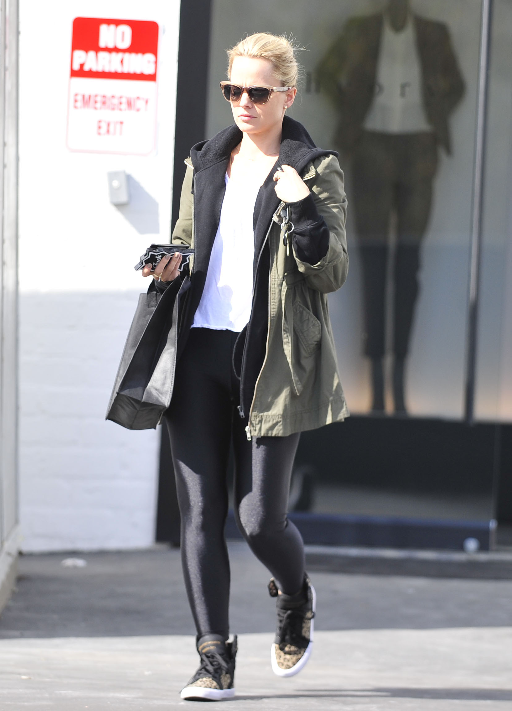 Mena Suvari - Out and about in Beverly Hills on February 21, 2013
