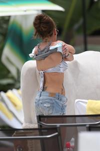 Michelle Heaton Filming a fitness show on Miami Beach, Florida (May 21, 2013) 