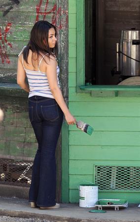 Mila Kunis - Booty in tight jeans on the set of  Blood Ties  in New York City (May 29, 2012)