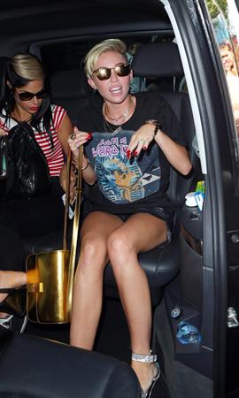 Miley Cyrus Spotted in a Join A Weird Trip T-shirt outside the London Studios in London (18.07.2013) 