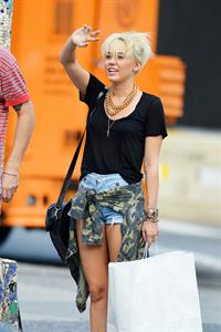 Miley Cyrus - Out shopping in New York City August 23, 2012