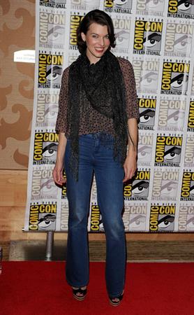 Milla Jovovich -  Resident Evil: Retribution  Press Room at Comic-Con 2012 in San Diego (July 13, 2012)