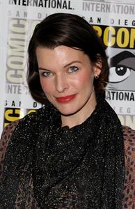 Milla Jovovich -  Resident Evil: Retribution  Press Room at Comic-Con 2012 in San Diego (July 13, 2012)