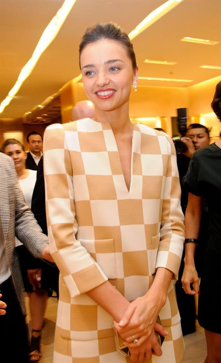 Miranda Kerr Louis Vuitton store opening in Cancun 1/25/13 