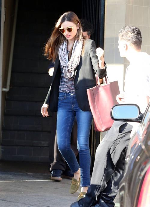 Miranda kerr outside a spa in LA on January 4th 2013  