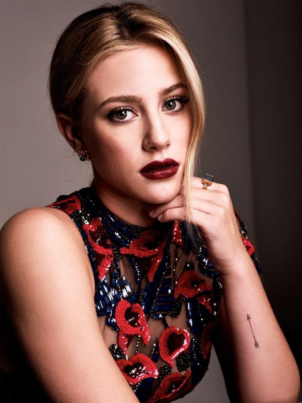 Lili Reinhart