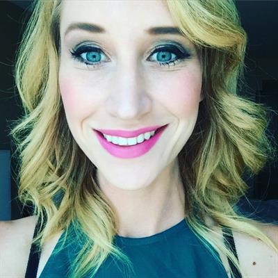 Maude Garrett taking a selfie