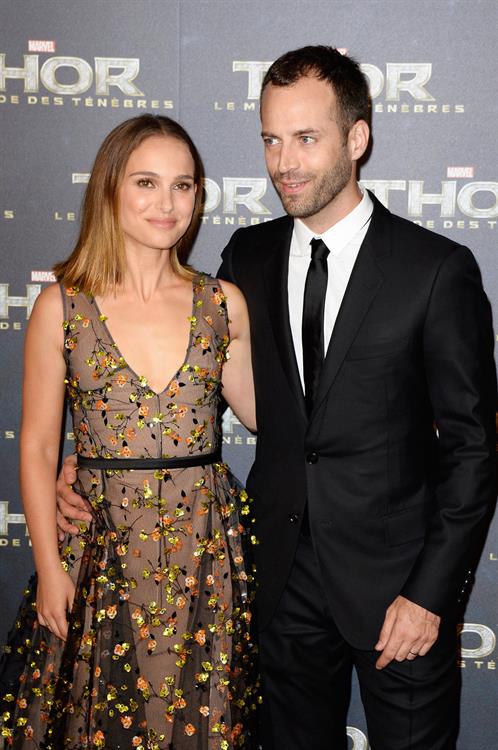 Natalie Portman Pictures Natalie Portman Thor: The Dark World Premiere in Paris 10/23/2013