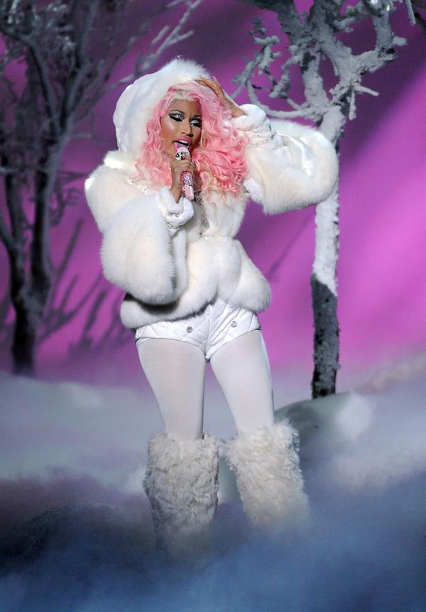 Nicki Minaj American Music Awards - Performance (November 18, 2012) 