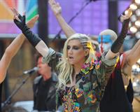 Kesha Performs on the Today Show in New York City (November 20, 2012) 