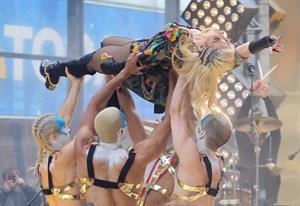Kesha Performs on the Today Show in New York City (November 20, 2012) 