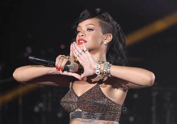 Rihanna Performing during 777 Tour in London, England (November 19, 2012) 