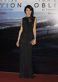 Olga Kurylenko  Oblivion  World Premiere in Buenos Aires, Argentina -- Mar. 26, 2013 