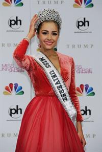 Miss USA 2012 Olivia Culpo is Miss Universe Pageant in Las Vegas (Dec 19, 2012) 