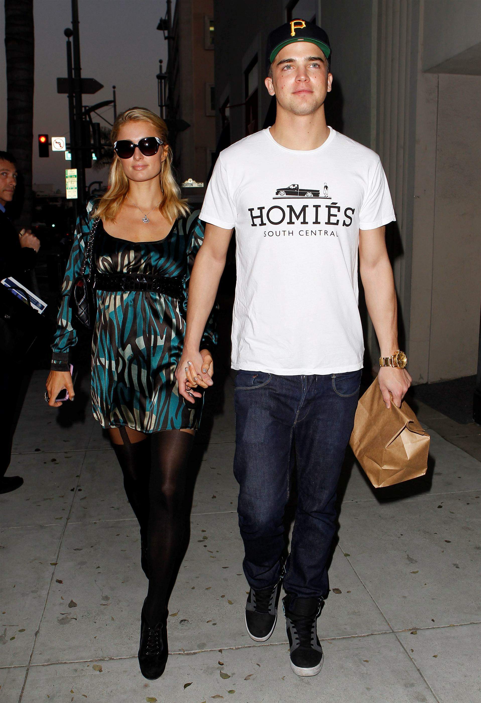 Paris Hilton Stops by Il Pastaio in Beverly Hills March 4, 2013 