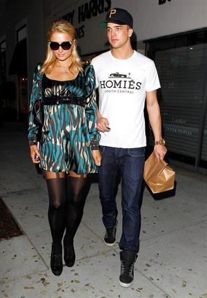 Paris Hilton Stops by Il Pastaio in Beverly Hills March 4, 2013 