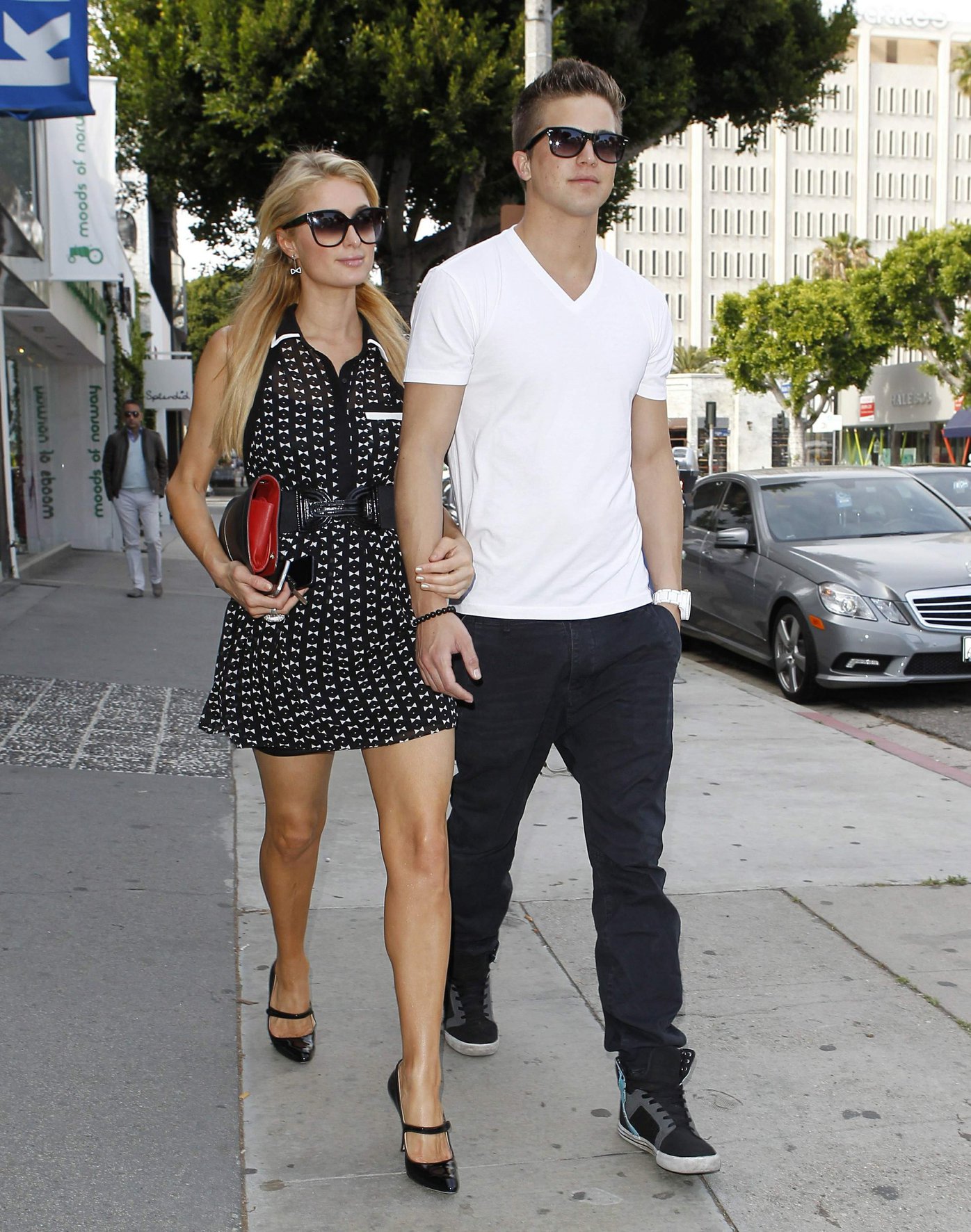 Paris Hilton Shopping at Kitson in Beverly Hills April 5, 2013 