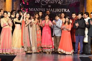 Priyanka Chopra Mijwan Welfare Society Fashion Show at the Grand Hyatt in Mumbai on September 3, 2012 
