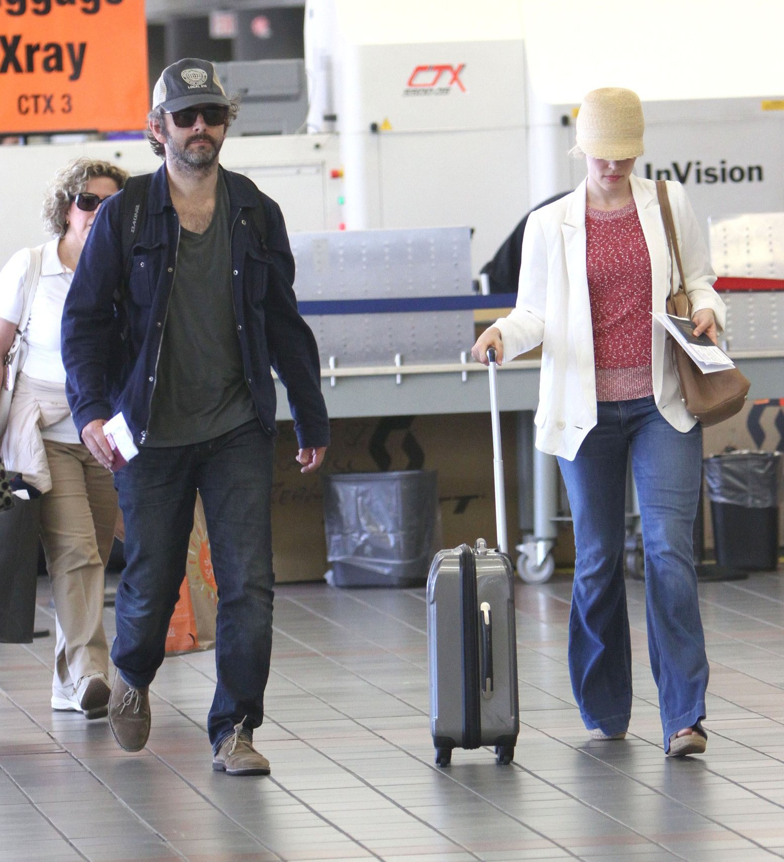Rachel McAdams - Departs on a flight at LAX airport - August 9, 2012