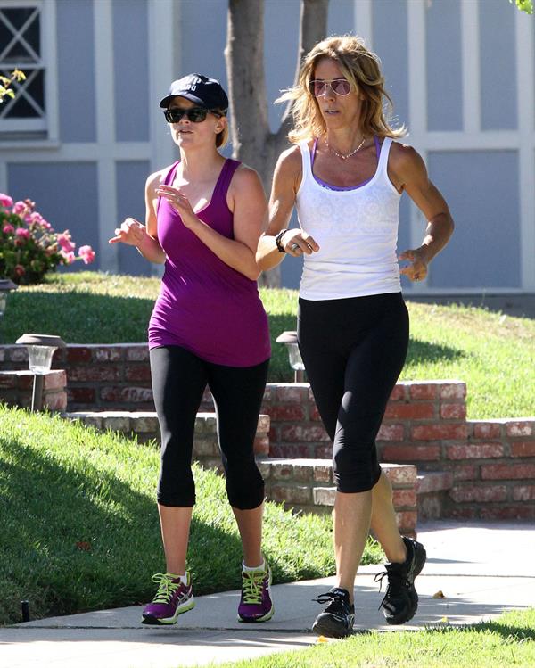 Reese Witherspoon - Jogs with a friend in Brentwood (29.05.2013) 