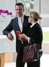 Reese Witherspoon Heads out for lunch in Beverly Hills (November 14, 2012) 