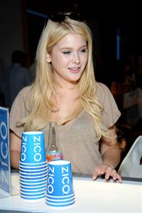 Renee Olstead - Kari Feinstein MTV Movie Awards Style Lounge in West Hollywood - 06.01.2012 