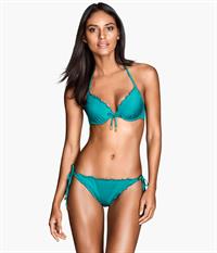 Emanuela de Paula in a bikini