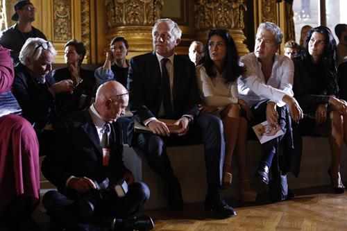 Salma Hayek at the Stella McCartney fashion show at Paris Fashion Week - Sep. 30, 2013 