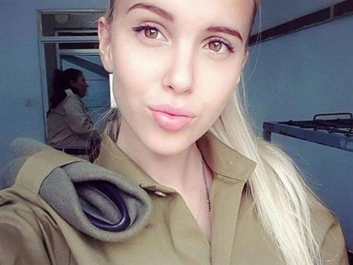 Maria Domark taking a selfie