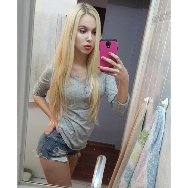 Maria Domark taking a selfie