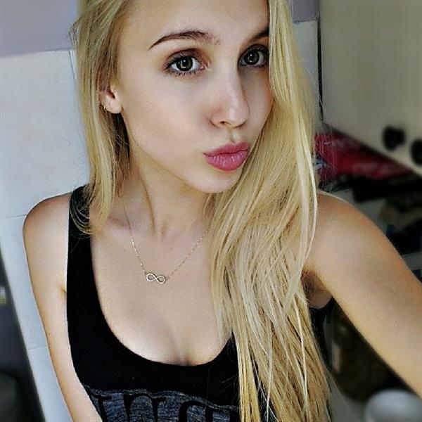 Maria Domark taking a selfie