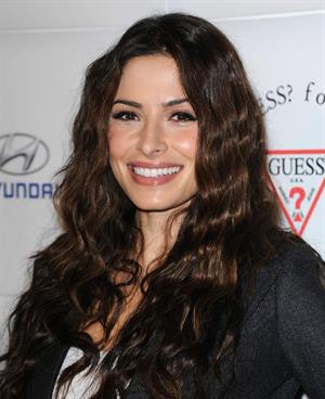 Sarah Shahi Blue Tie Blue Jean Ball in Beverly Hills November 29, 2012
