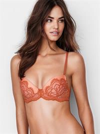 Robin Holzken in lingerie