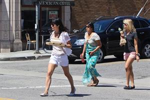 Selma Blair - Went to Abbot Kinney to buy some groceries on Saturday morning - September 1, 2012