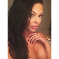 Vivian Kindle taking a selfie