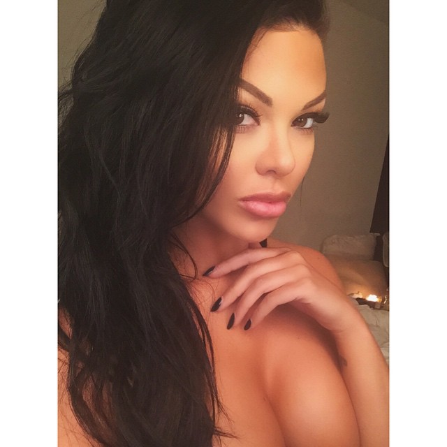 Vivian Kindle taking a selfie