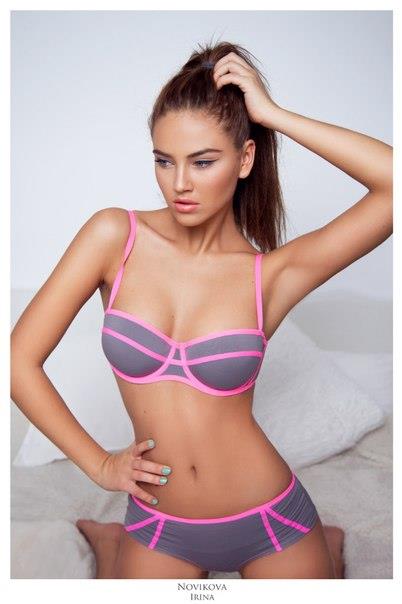 Kristina Krajt in lingerie