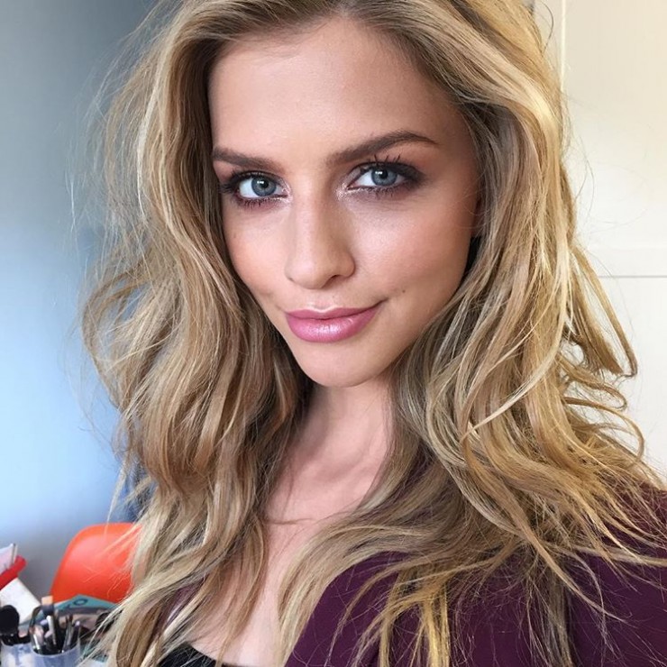 Marina Laswick taking a selfie