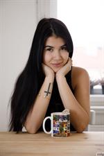 Lady Dee Brunette Cutie