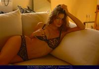 Nikkala Stott in lingerie