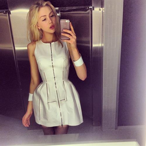 Taylor Godfrey taking a selfie