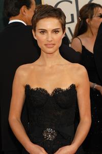 Natalie Portman with short hair and a black dress at the Golden Global Awards