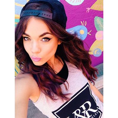 Aarika Wolf taking a selfie