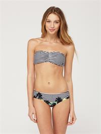 Cailin Russo in a bikini