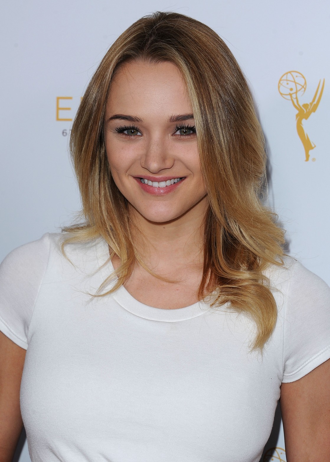 Hunter King wallpaper