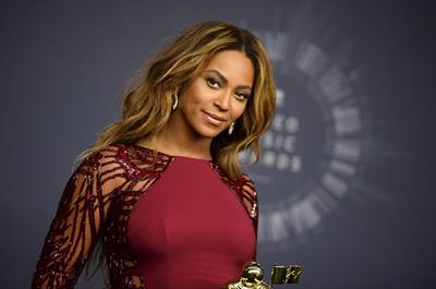 Beyonce at the 2014 MTV Video Music Awards, Inglewood August 24, 2014