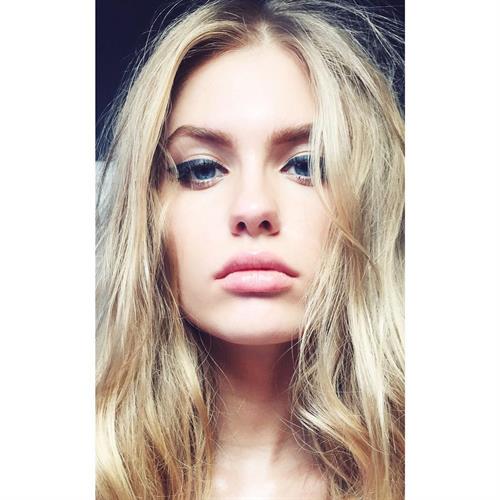 Alexandria Morgan taking a selfie